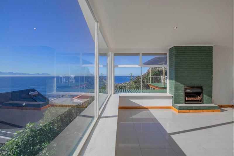 5 Bedroom Property for Sale in Murdock Valley Western Cape